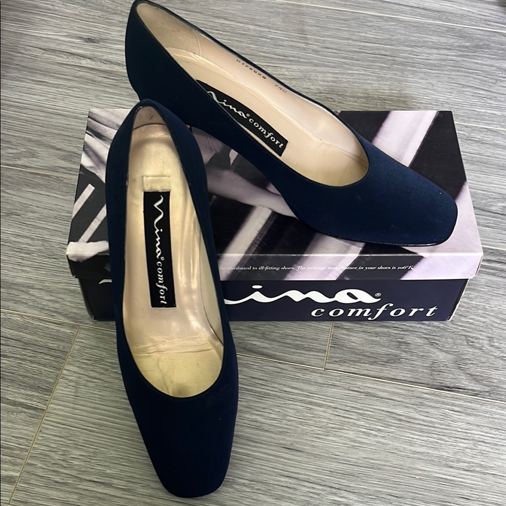 Nina Navy Blue Classic Low Heel Pumps